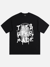 Lustiges T-Shirt mit Graffiti-Buchstaben-Totenkopf-Print